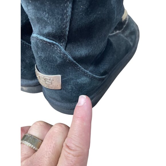 Ugg womans Black leather sheepskin lined Midcalf Winter Boots Sz 6 SKU 9533 - Picture 14 of 16